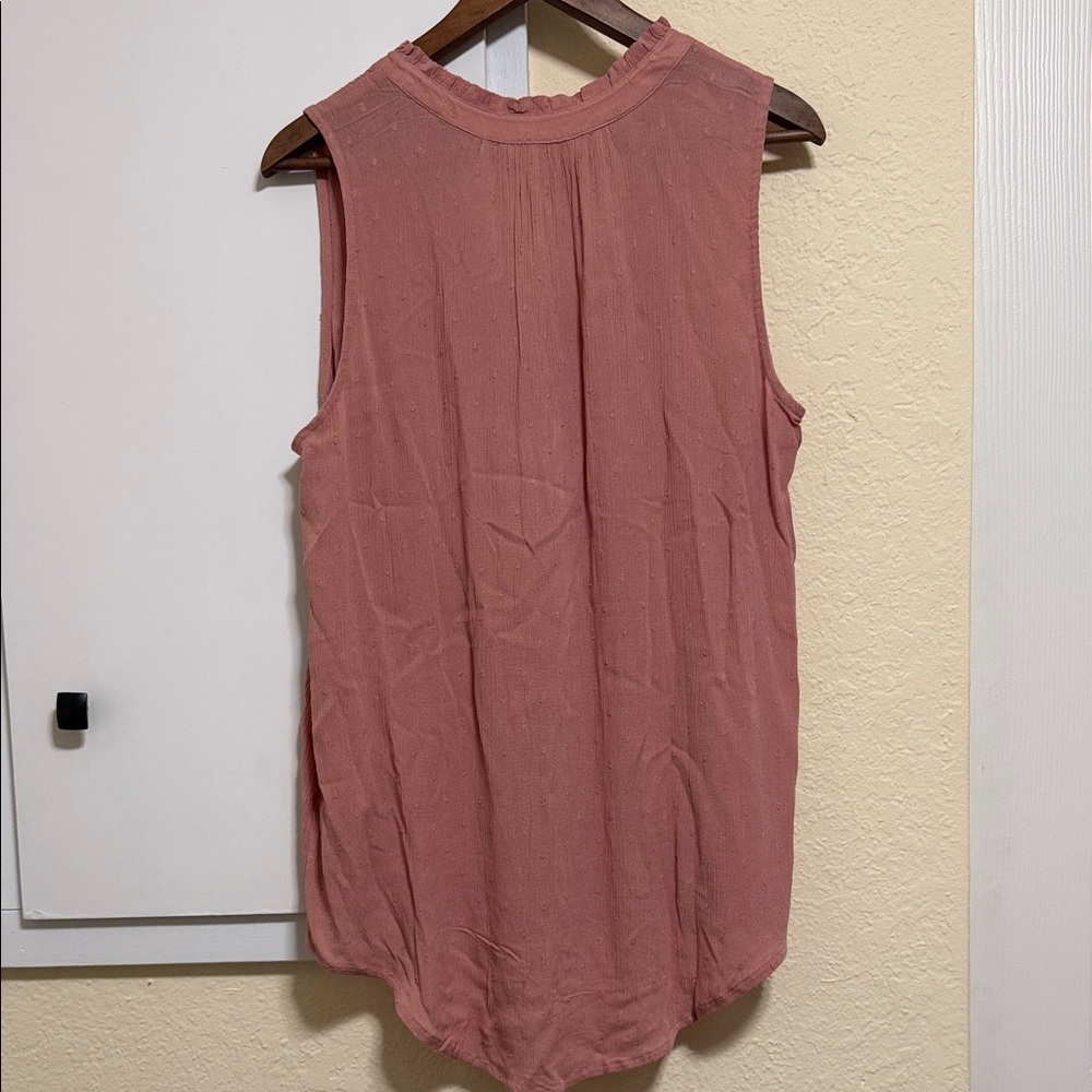 Market & Spruce Mauve Sleeveless Top - Picture 3 of 4